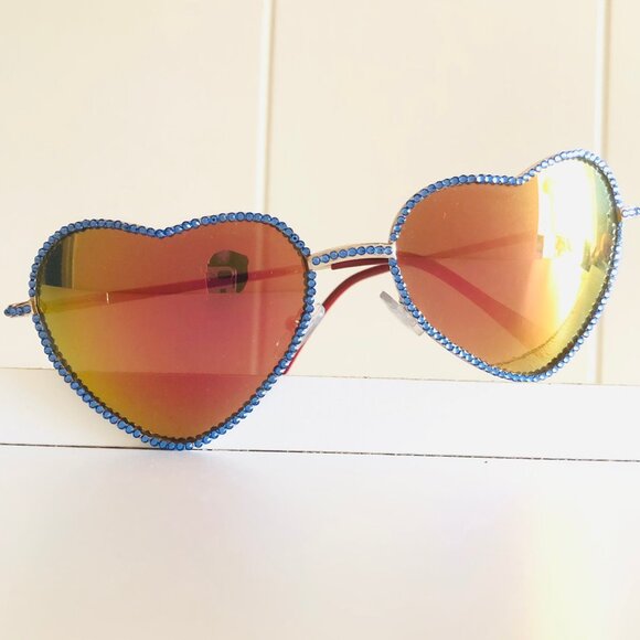 Heart Shaped Swarovski Crystal Embellished Sunglasses - Picture 1 of 4